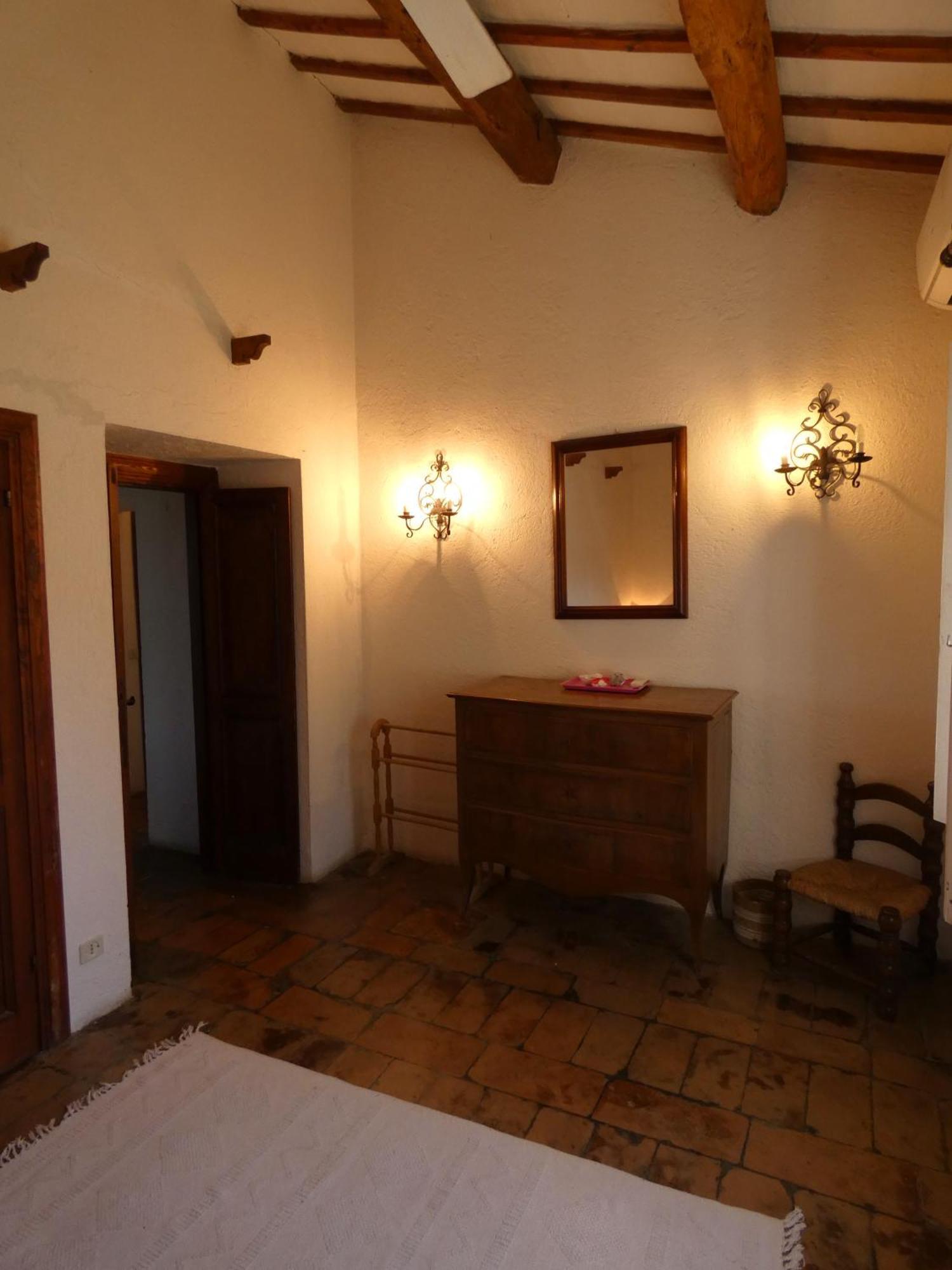 Scappo In Umbria, Il Fienile Villa Fornole Luaran gambar